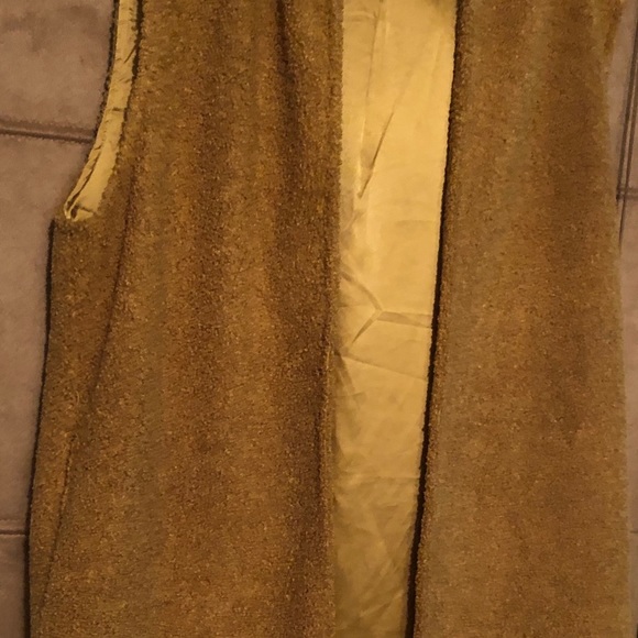 Medium Mustard Sweater Vest ..New without Tag - Picture 2 of 4